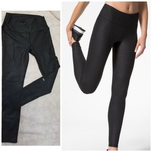 ALO YOGA faux leather High-Waist Airbrush carbon